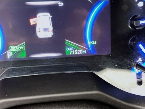 Used 2019 Toyota RAV4 XSE image 12