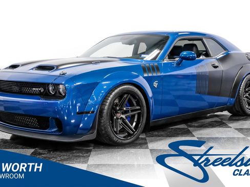 Used 2022 Dodge Challenger SRT Hellcat image 1