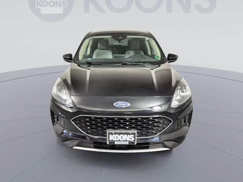 Used 2020 Ford Escape SE image 11