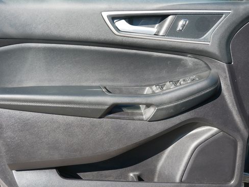 Used 2021 Ford Edge SEL w/ Convenience Package image 12