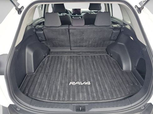 Used 2023 Toyota RAV4 XLE image 24