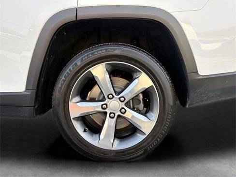 Used 2021 Jeep Grand Cherokee L Limited w/ Trailer Tow Group (B) image 9