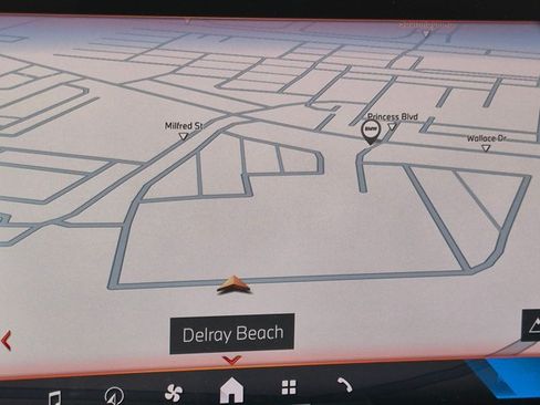Used 2024 BMW X5 sDrive40i w/ Parking Assistance Package RWD image 7