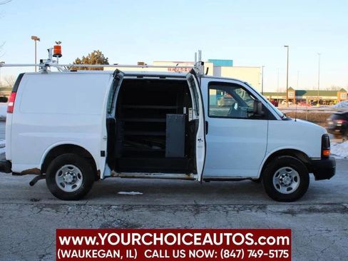 Used 2012 Chevrolet Express 2500 RWD image 25