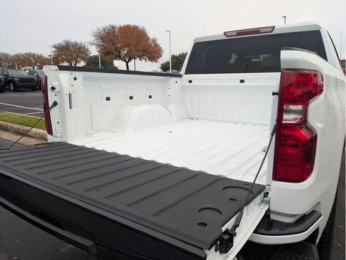 Certified 2025 Chevrolet Silverado 1500 Custom image 23