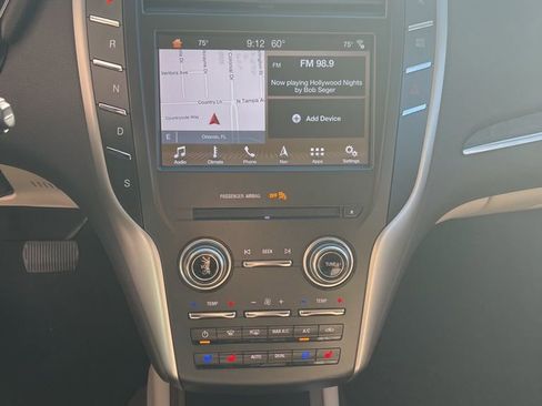 Used 2018 Lincoln MKC Reserve image 9