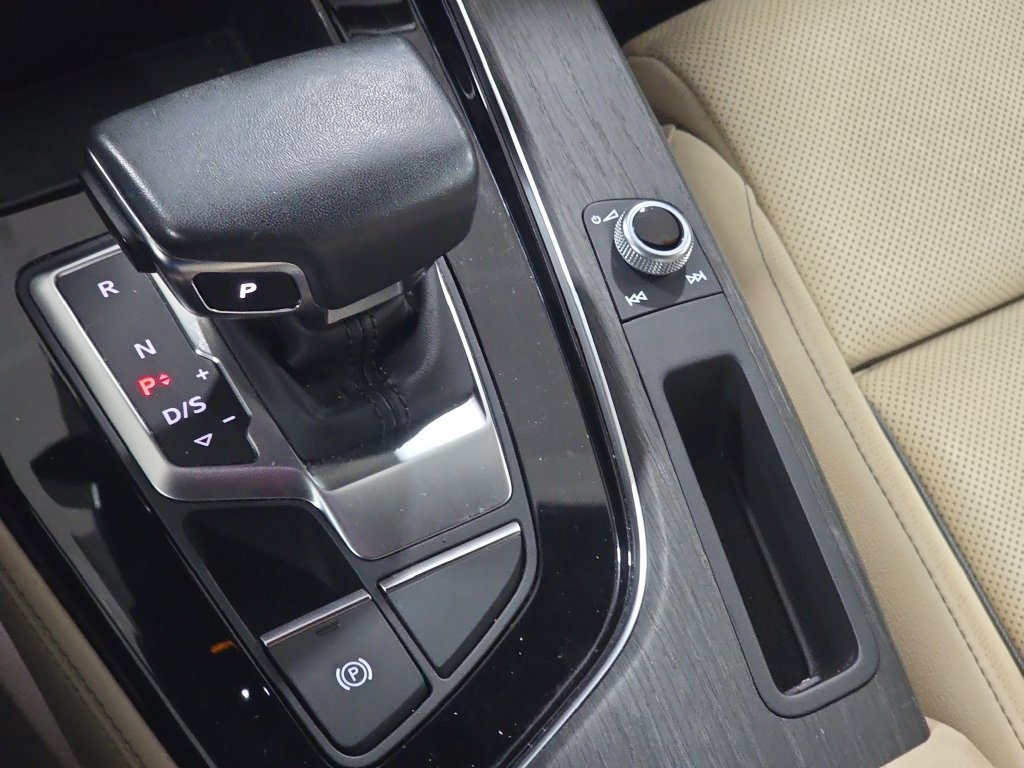 Used 2024 Audi A5 2.0T Premium Plus w/ Premium Plus AWD/4WD image 17