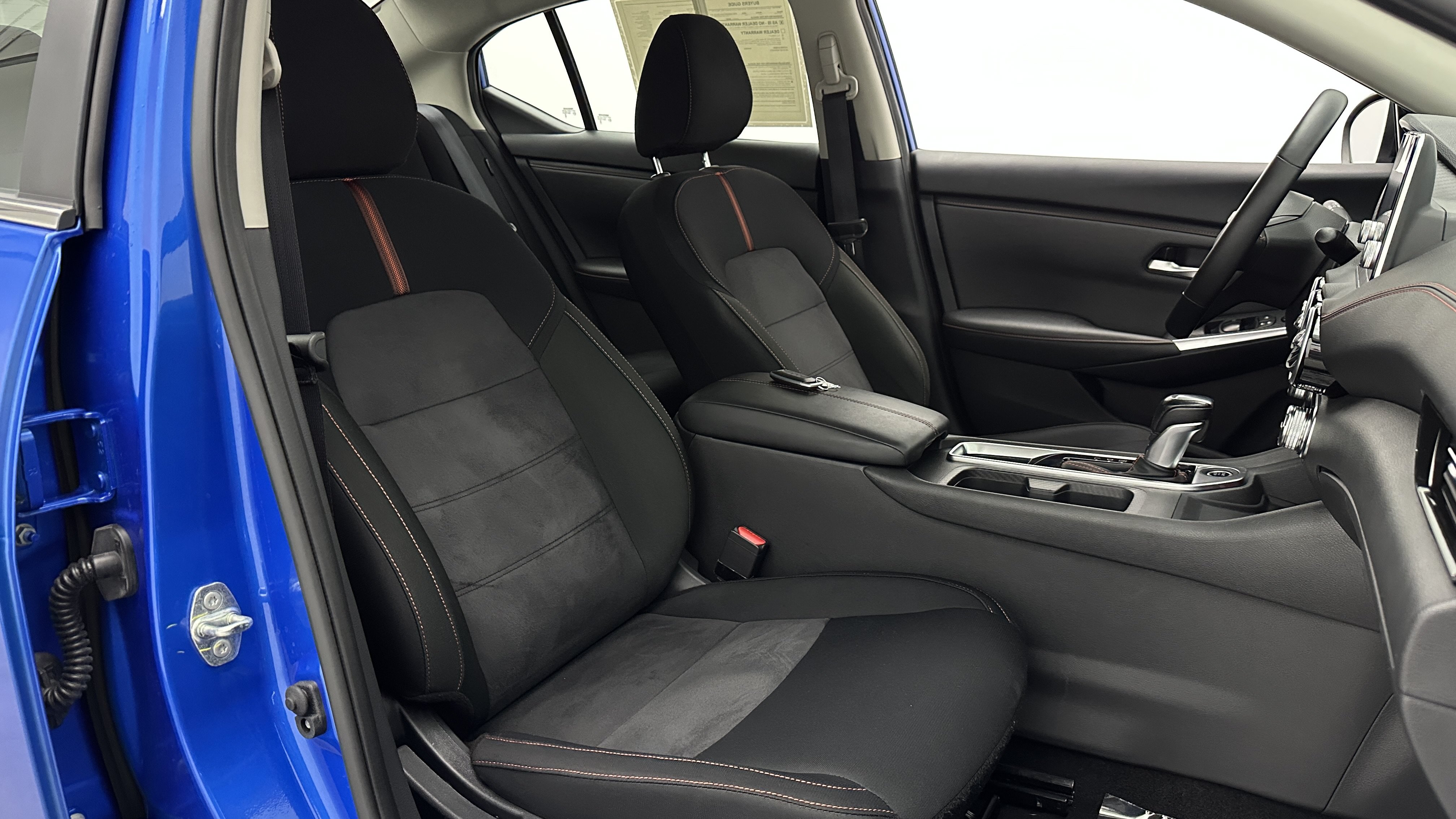 Used 2025 Nissan Sentra SR FWD image 38