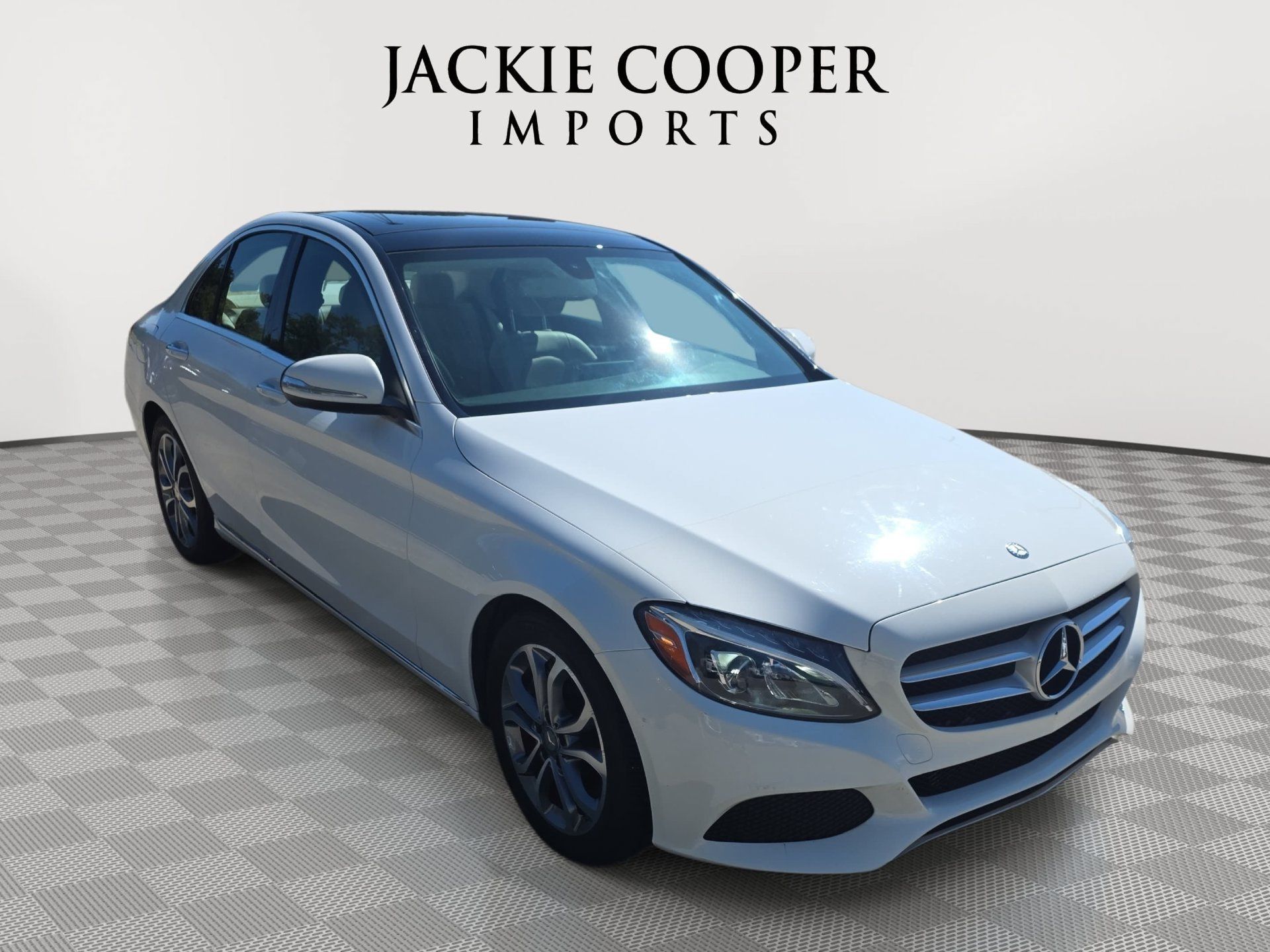 Used 2015 Mercedes-Benz C 300 Sedan image 3
