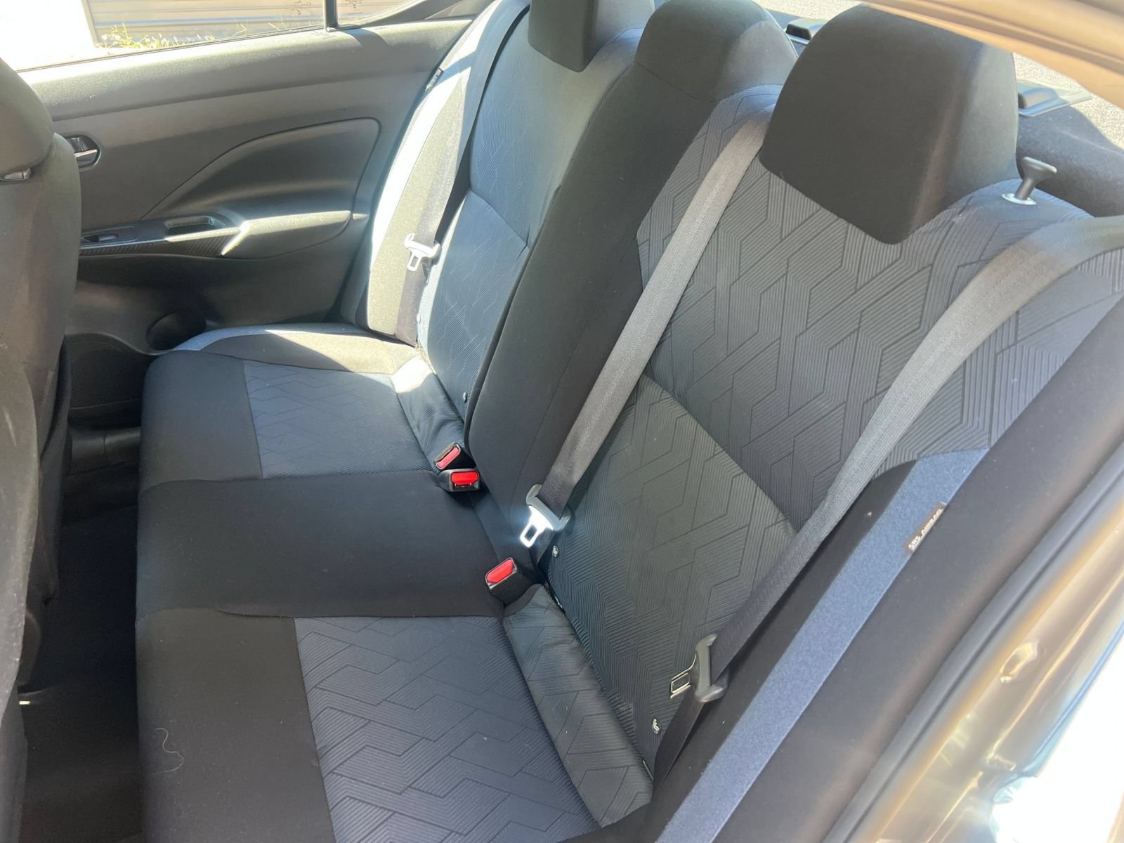 Used 2025 Nissan Versa SV FWD image 20