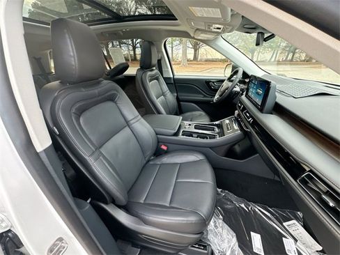 New 2026 Lincoln Aviator Reserve image 27