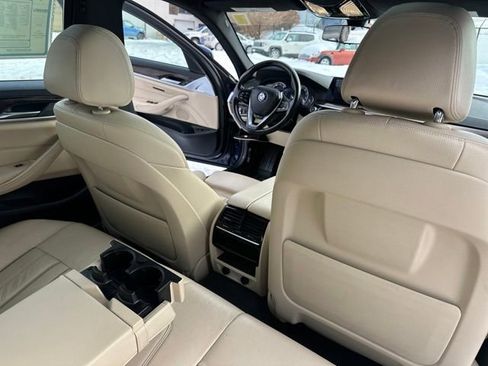 Used 2019 BMW 530i xDrive w/ Premium Package image 28