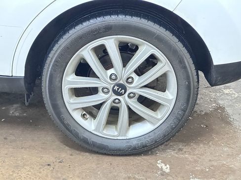 Used 2018 Kia Soul + image 45