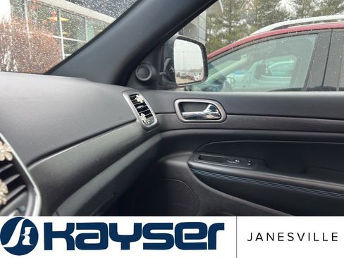 Used 2018 Jeep Grand Cherokee Laredo image 13