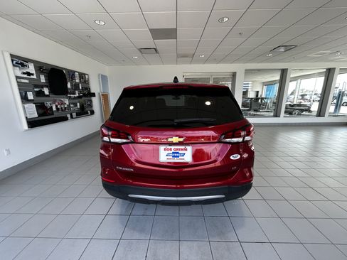 Used 2024 Chevrolet Equinox LT FWD image 8