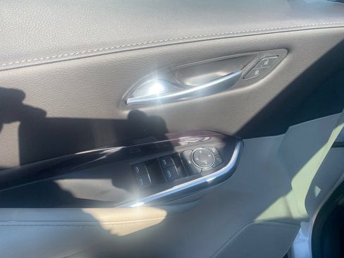 Used 2022 Cadillac XT4 Luxury w/ Driver Awareness Package AWD/4WD image 10