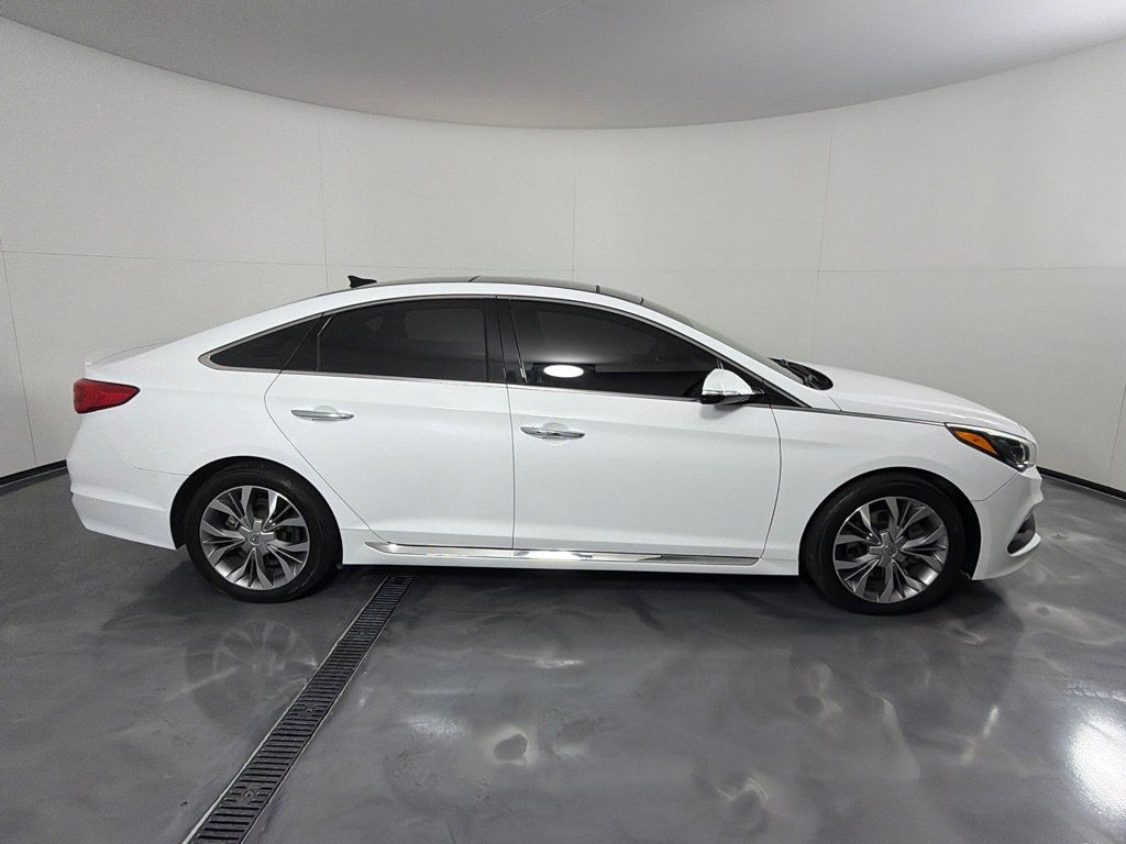 Used 2017 Hyundai Sonata Limited 2.0T FWD image 4