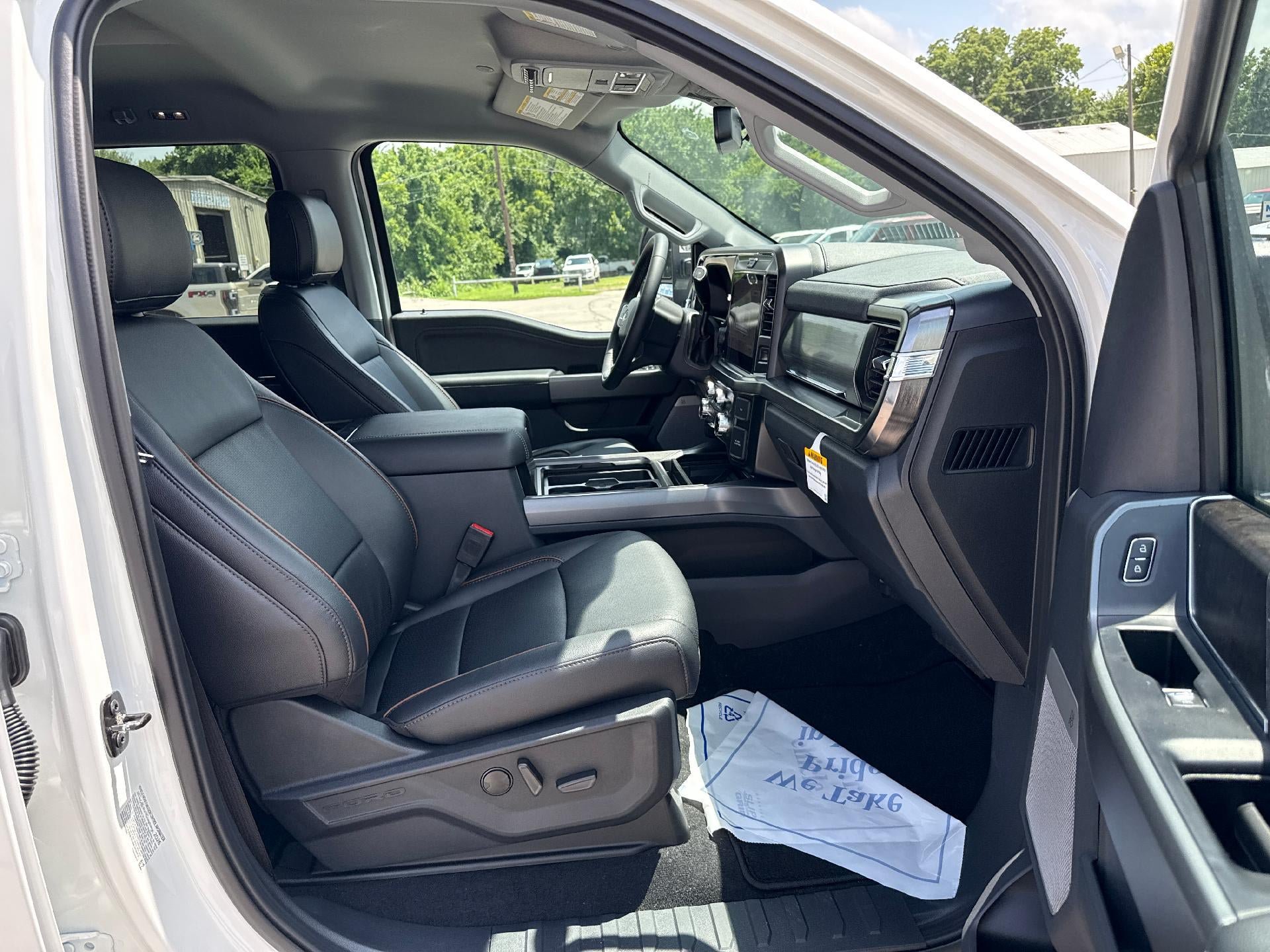 New 2026 Ford F350 Lariat w/ Lariat Premium Package AWD/4WD image 12