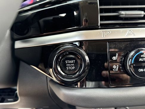 New 2026 Nissan Pathfinder Platinum FWD image 9