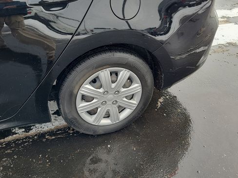 Used 2023 Kia Rio LX image 10