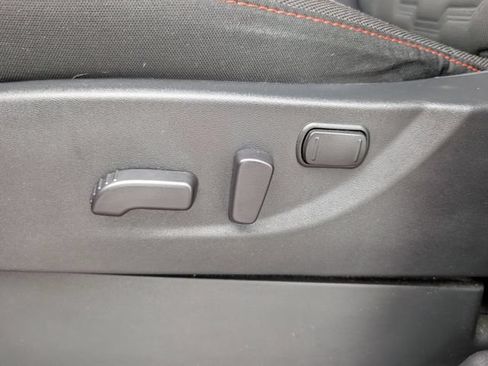 Used 2025 Nissan Frontier PRO-4X AWD/4WD image 15