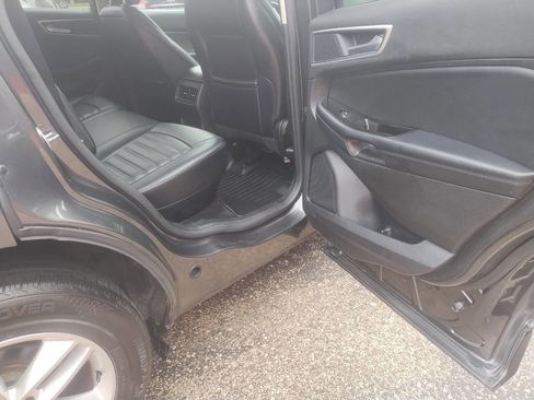 Used 2018 Ford Edge SEL w/ Equipment Group 201A image 18