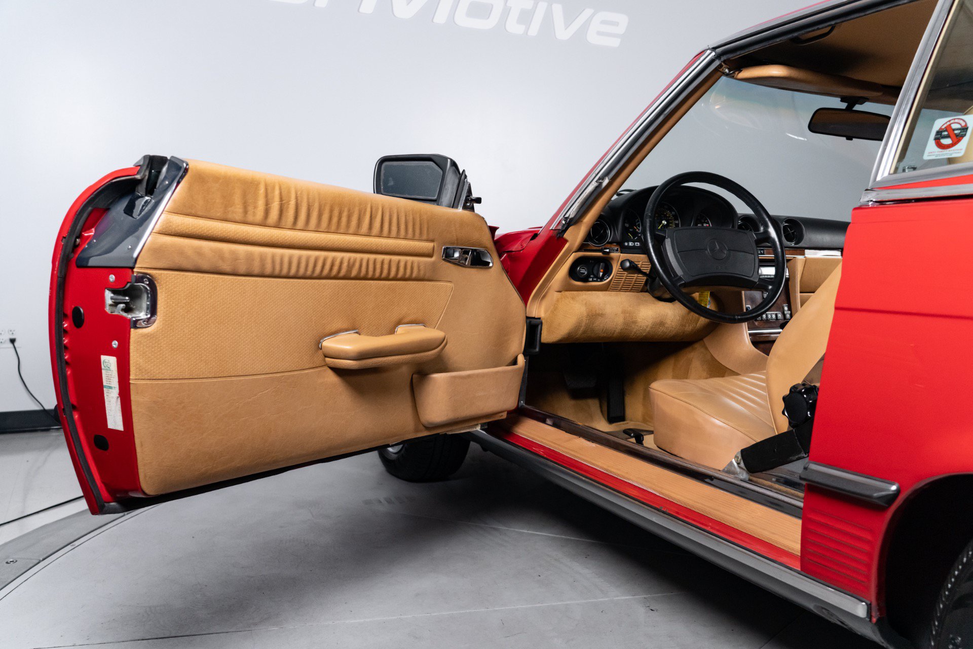 Used 1987 Mercedes-Benz 560 SL image 16