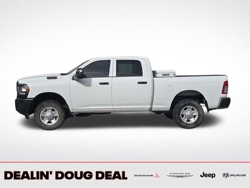 Used 2023 RAM 2500 Tradesman image 2