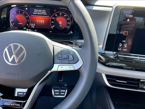 New 2026 Volkswagen Atlas Peak Edition AWD/4WD image 25