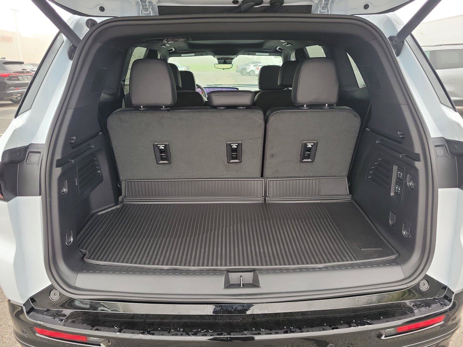 New 2027 Buick Enclave Sport Touring w/ Power Package FWD image 7