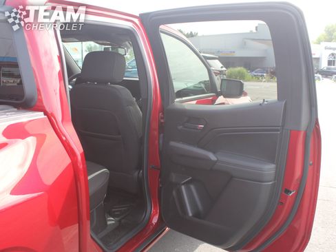 Used 2023 Chevrolet Colorado LT w/ LT Convenience Package II AWD/4WD image 21