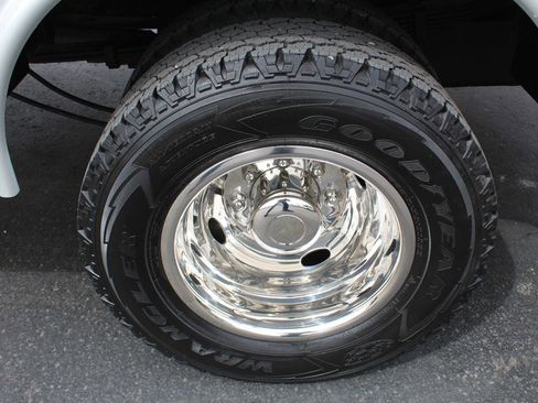 Used 2018 Ford F350 XL w/ Power Equipment Group image 30