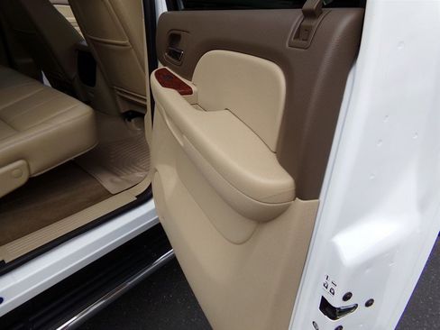 Used 2012 Chevrolet Silverado 2500 LTZ w/ LTZ Plus Package image 85