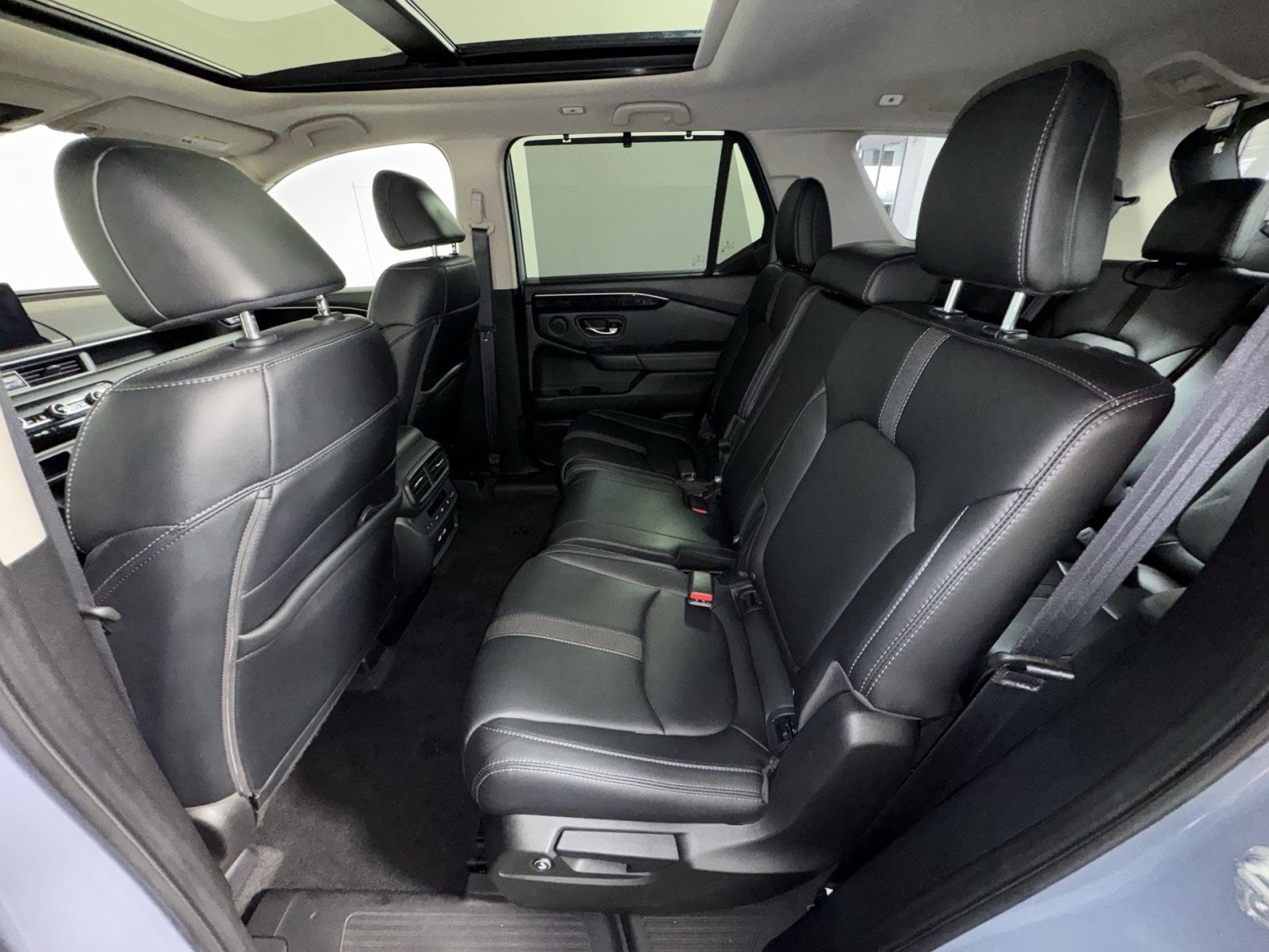 Used 2023 Honda Pilot Touring image 25