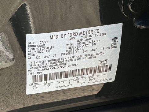 Certified 2022 Lincoln Aviator Reserve AWD/4WD image 34