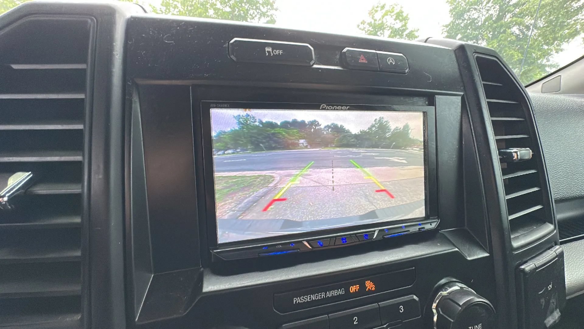 Used 2017 Ford F150 XL w/ Equipment Group 101A Mid AWD/4WD image 14