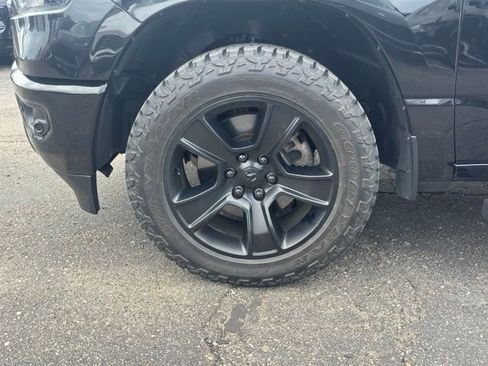 Used 2022 RAM 1500 Big Horn AWD/4WD image 9