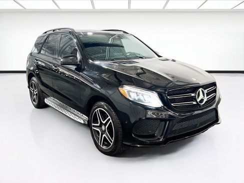 Used 2017 Mercedes-Benz GLE 400 4MATIC image 3
