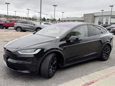 Used 2023 Tesla Model X image 4