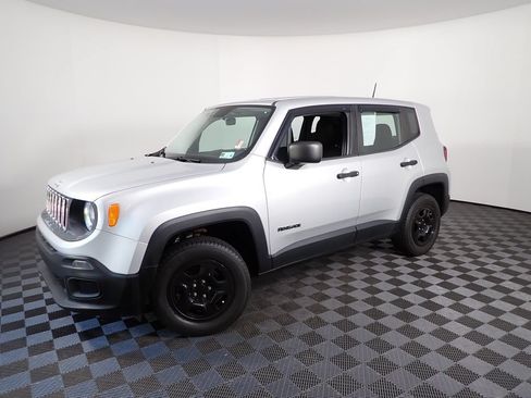 Used 2017 Jeep Renegade Sport w/ Power & Air Group AWD/4WD image 9