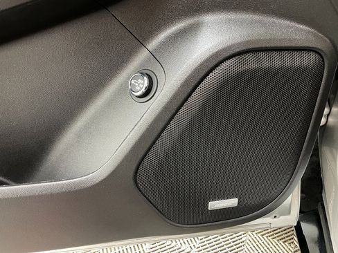 Certified 2019 GMC Acadia Denali w/ Technology Package image 27