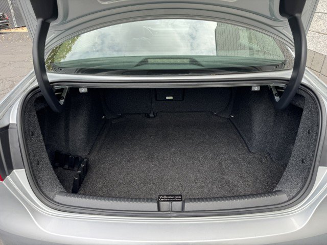 Used 2014 Volkswagen Jetta TDI FWD image 20