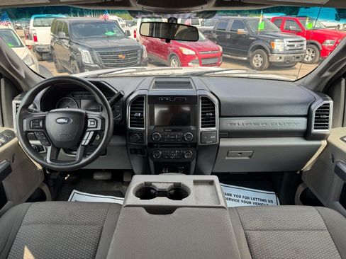 Used 2018 Ford F250 XLT w/ Camper Package AWD/4WD image 20