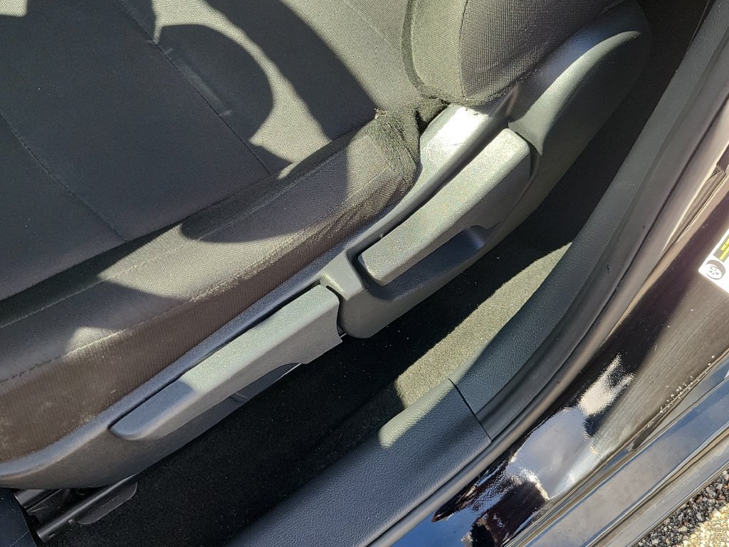 Used 2025 Nissan Sentra S FWD image 15