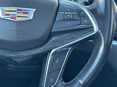 Certified 2022 Cadillac XT5 Premium Luxury FWD image 33