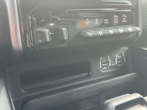 Used 2020 RAM 1500 Limited AWD/4WD image 22