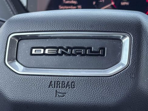 Used 2025 GMC Yukon Denali w/ Sun & Power Step Package AWD/4WD image 24