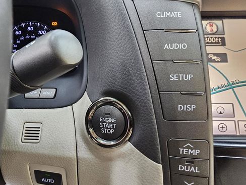 Used 2010 Lexus LS 460 Luxury RWD image 35