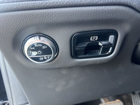 Certified 2023 Mercedes-Benz EQS 450+ SUV image 17