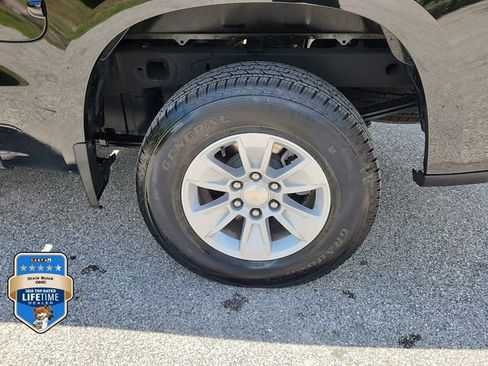 Certified 2025 Chevrolet Silverado 1500 LT AWD/4WD image 7